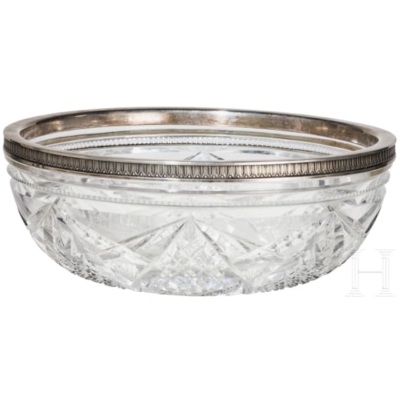 Gro&szlig;e Glasschale mit Silbermontur, Russland, St. Petersburg, 1908 - 1917