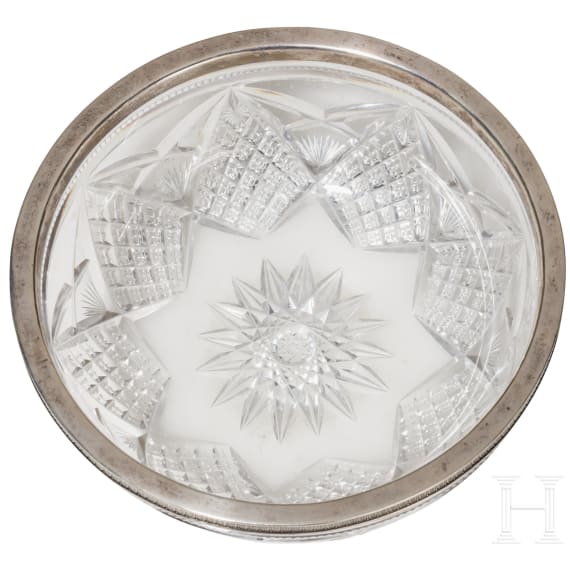 Gro&szlig;e Glasschale mit Silbermontur, Russland, St. Petersburg, 1908 - 1917