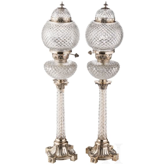 Ein Paar gro&szlig;e Kristall-Tischlampen mit Silbermontur, Russland, Moskau, Shanks & Co., 1895
