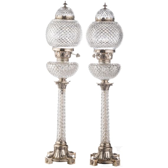 Ein Paar gro&szlig;e Kristall-Tischlampen mit Silbermontur, Russland, Moskau, Shanks & Co., 1895