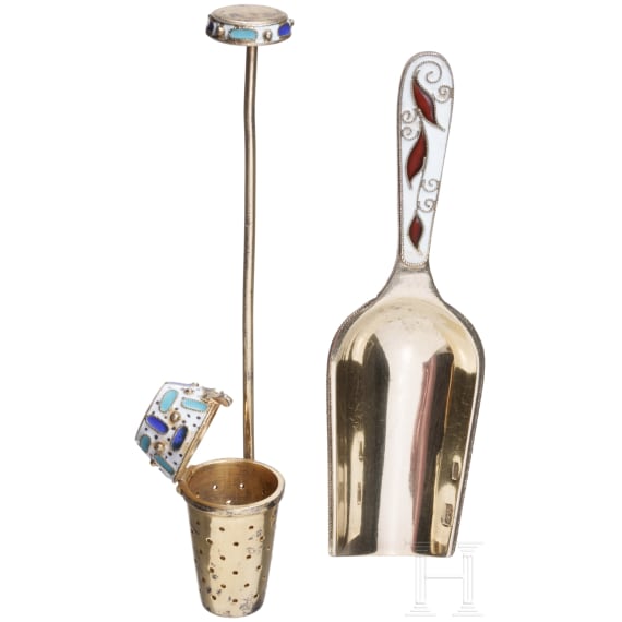Cloisonn&eacute;-Email-Teesieb und Zuckerschaufel, Sowjetunion, nach 1958