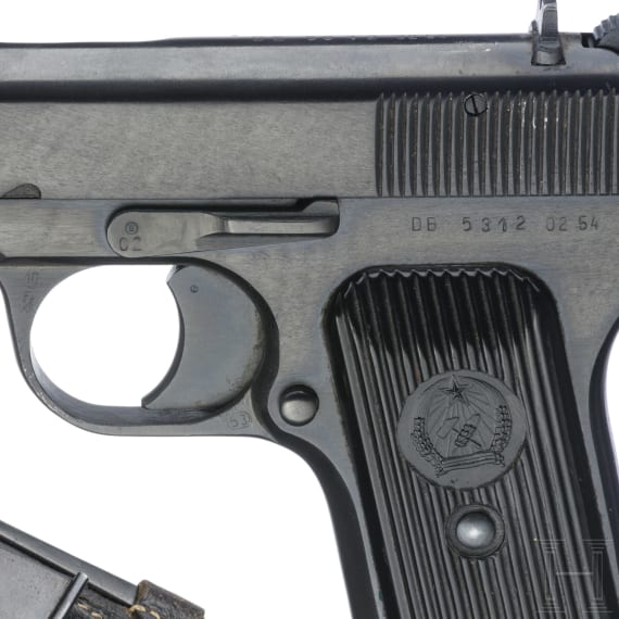 FEG, Mod. M48, in Tasche