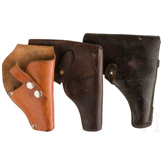 Drei Lederholster f&uuml;r Revolver bzw. Pistolen