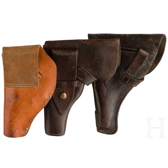 Drei Lederholster f&uuml;r Revolver bzw. Pistolen