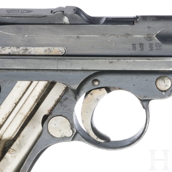 Pistole 08, DWM, 1915, mit Durchschuss, dazu Koffertasche