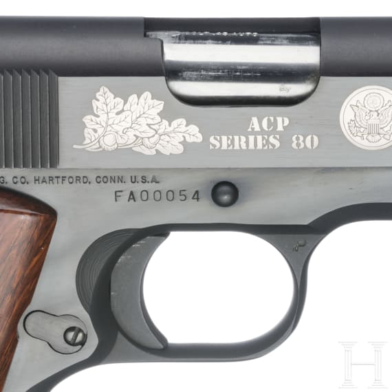 Colt ACP Series 80 "Officer's Commencement Issue", in Schatulle