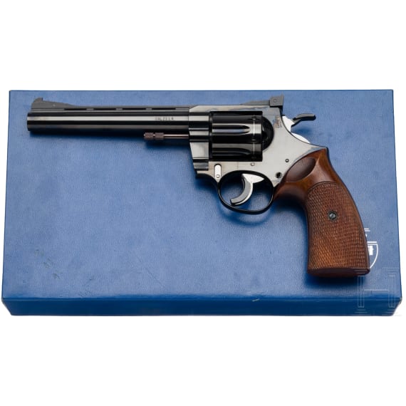Revolver Korth, Serie 22, im Karton