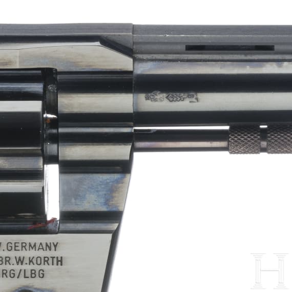 Revolver Korth, Serie 22, im Karton