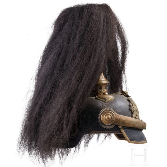 Helm f&uuml;r Angeh&ouml;rige der bayerischen Armee mit Paradebusch, um 1900