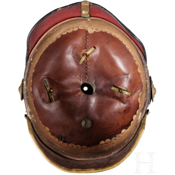 Helm f&uuml;r Angeh&ouml;rige der bayerischen Armee mit Paradebusch, um 1900