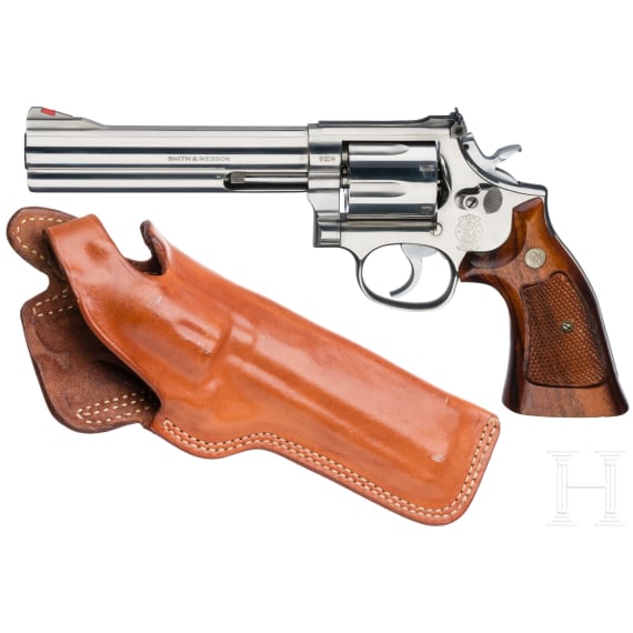Smith & Wesson, Mod. 686, in Tasche
