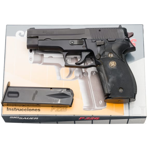 Sig Sauer, Mod. P 226, im Karton