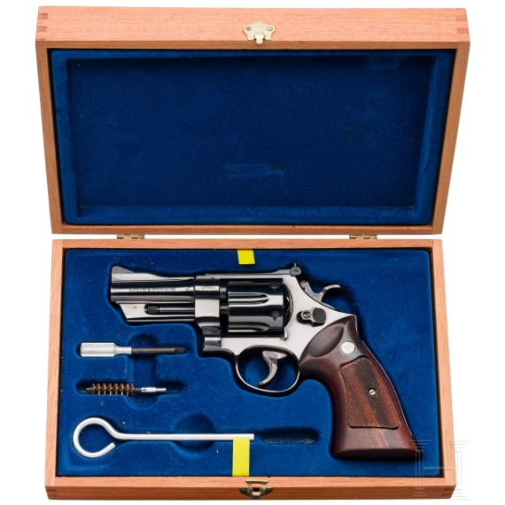 Smith & Wesson, Mod. 27-2, im Kasten