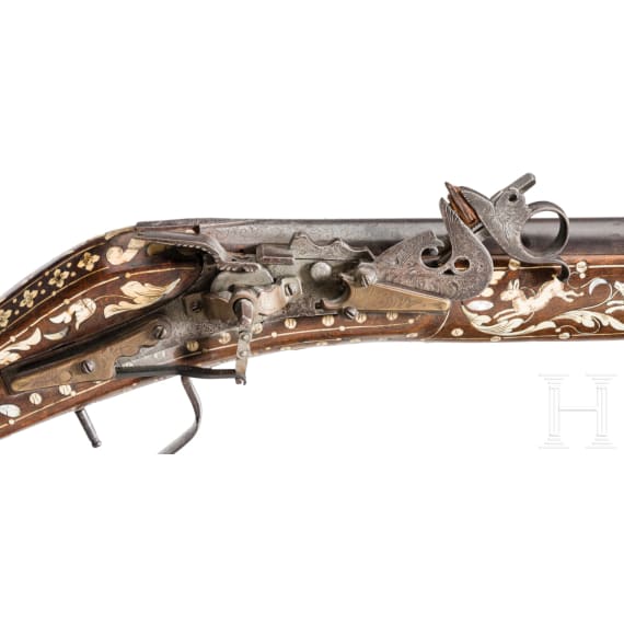 Reich verbeintes Radschlossgewehr im Stil des 17. Jhdts., Historismus, unter Verwendung alter Teile