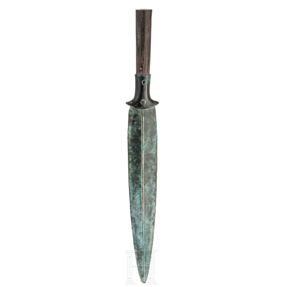 Laurel leaf dagger, northern Levant, 13. - 12. century B.C.