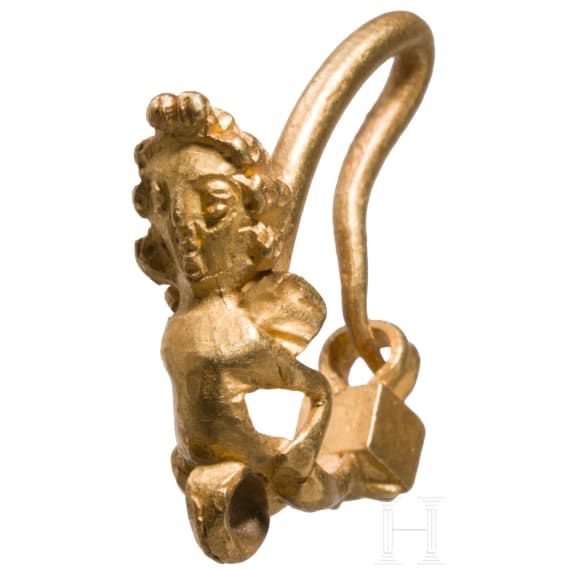Golden earring with Erot, Hellenistic, 2nd &ndash; mid-1st century B.C.