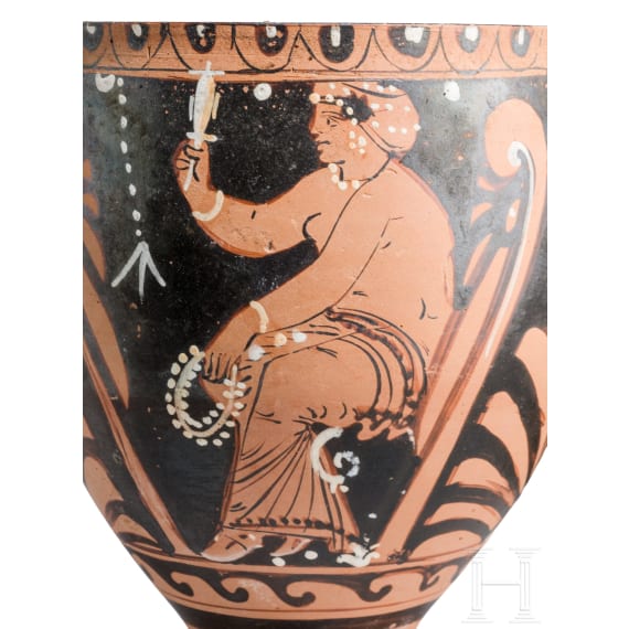 A red-figure Apulian skyphos, 2nd half of the 4th century B.C.