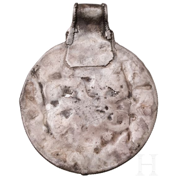 Silver pendant with filigree decoration, Viking, 10th century.