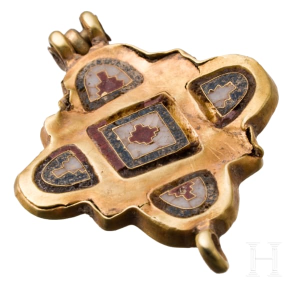 Golden cross-shaped pendant with enamel inlays, Black Sea region under Byzantine influence, 12th century.