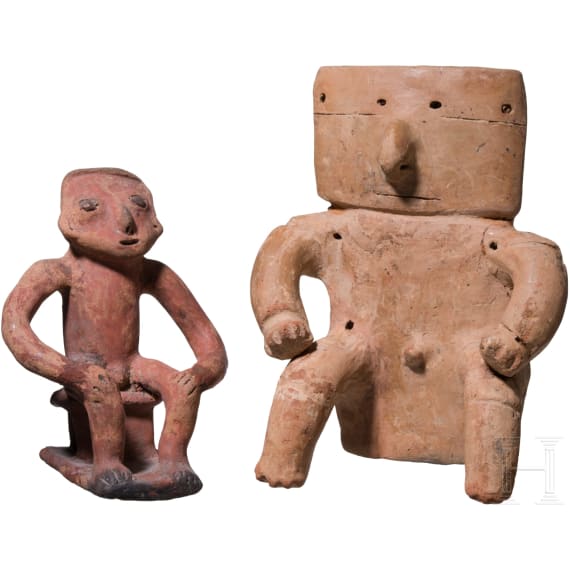 Two pre-Colombian sitting clay figures, Qimbaya culture, probably 1000 - 1500 A.D.