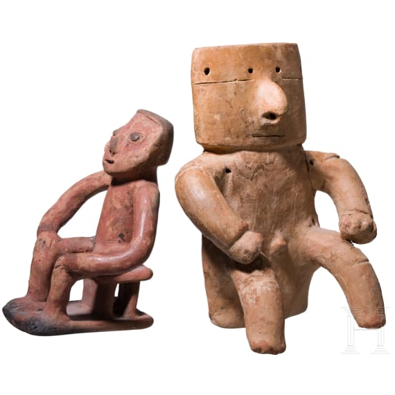 Two pre-Colombian sitting clay figures, Qimbaya culture, probably 1000 - 1500 A.D.