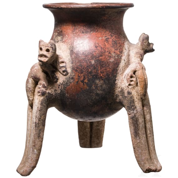 A Costa Rican, pre-Colombian painted tripod clay bowl, probably 800 - 1300 A.D.