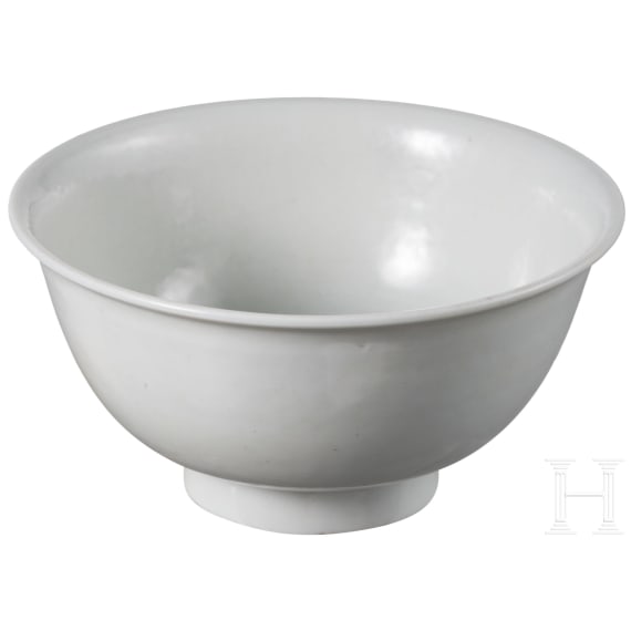 A Chinese white glazed bowl with Wanli mark, probably from the later Kangxi period (17th/18th century)