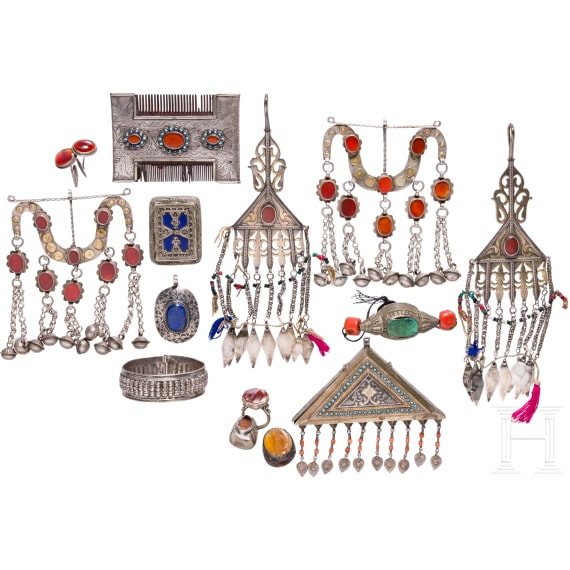Several Turkmen silver and carnelian jewellery objects, Teke, circa 1900 (one pendant, the small box and one ring no silver)