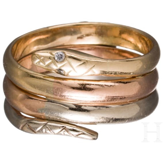 A 14ct snake-shaped ring