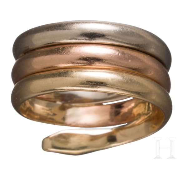 A 14ct snake-shaped ring