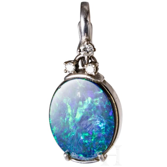 A 14 ct ring and a pendant with opal doublet and triplet with brilliants (approx. 0.72 ct)