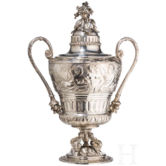A French silver vase with lid, in the style of J. B. Claude Odiot, Paris, circa 1840/50
