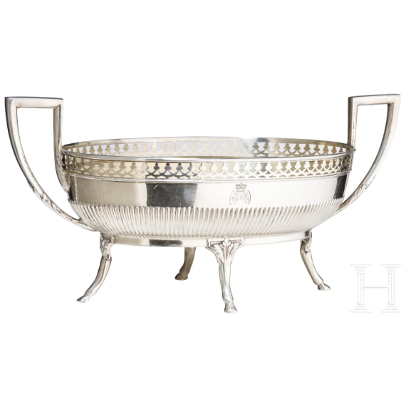 A silver jardiniere with coat of arms, Schw&auml;bisch Gm&uuml;nd, Gebr&uuml;der K&uuml;hn, circa 1880