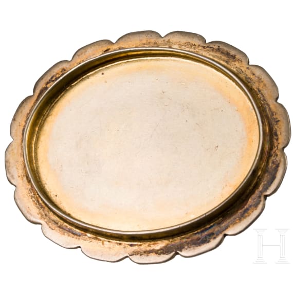 A small silver-gilt lidded box with enamel and turquoises, 19th century