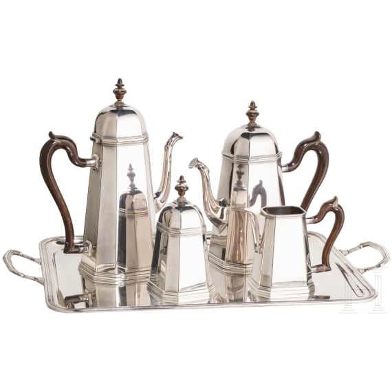 An Italian five-piece coffee and tea set, silver, stamped Lavorazione Mano, after 1968