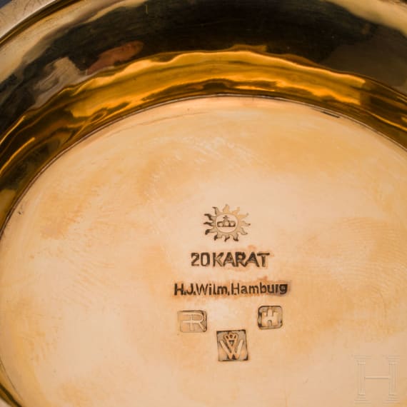 A 20ct gold goblet as the prize trophy for the "Gro&szlig;er Hansa Preis 1956" horse race, Hamburg, goldsmith H. J. Wilm