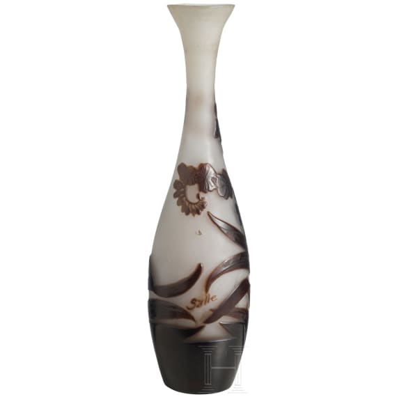 A small art nouveau glass vase with hydrangea, Nancy, Emille Gall&eacute;, circa 1920