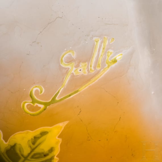 An art nouveau glass bowl "Erable &agrave; feuilles de fr&ecirc;ne", Nancy, Emille Gall&eacute;, circa 1905