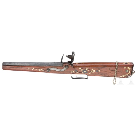 A flintlock shooting trap, circa 1800