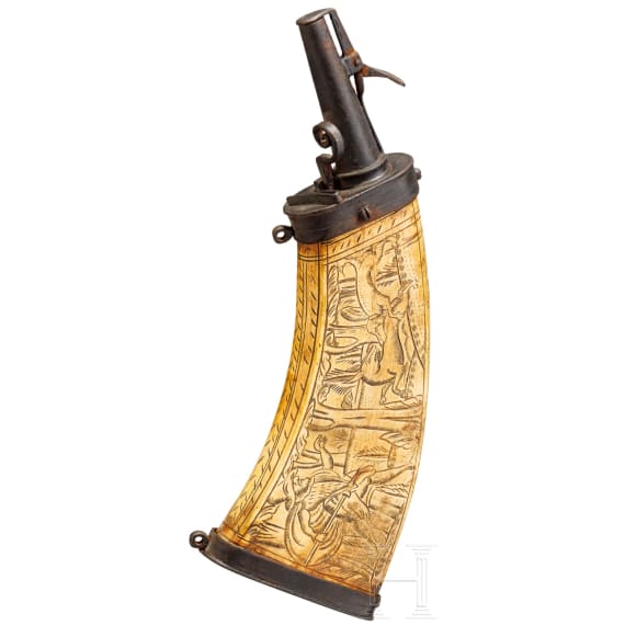 A German musketeer powder flask, circa 1600