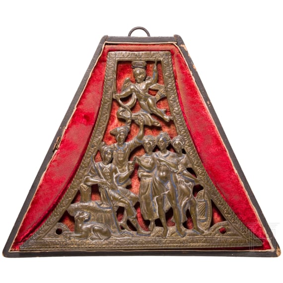 A German gilt brass mount of a musketeer's powder flask, circa 1600