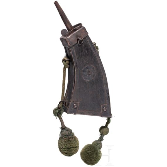 A German musketeer's powder flask, 1st half of the 17th century