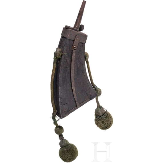 A German musketeer's powder flask, 1st half of the 17th century