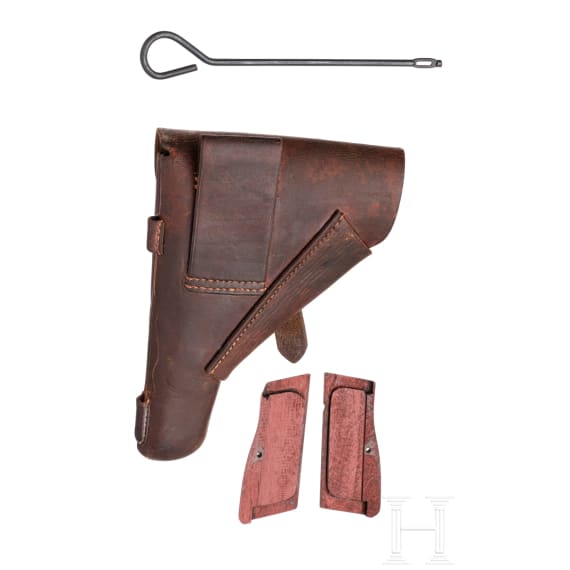 A FN Mod. 35, with holster