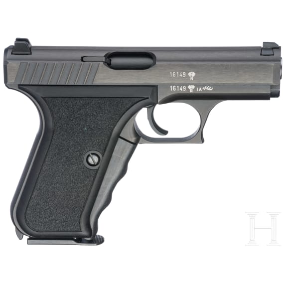 Heckler & Koch P7, in box