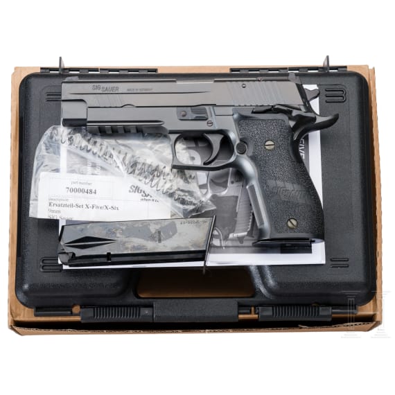 A SIG Sauer P226S