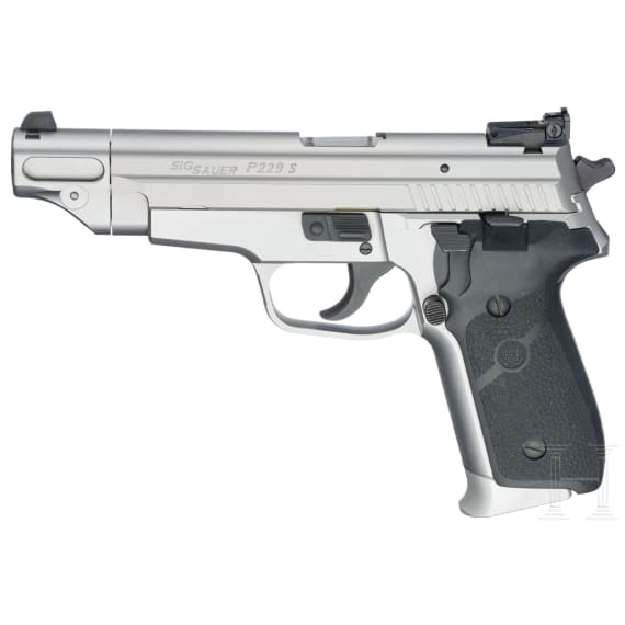 A SIG Sauer P229S