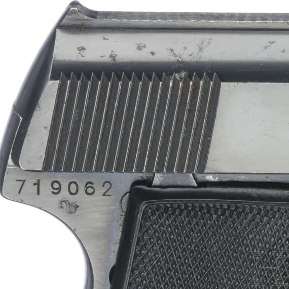 A Walther Mod. 8, in pouch
