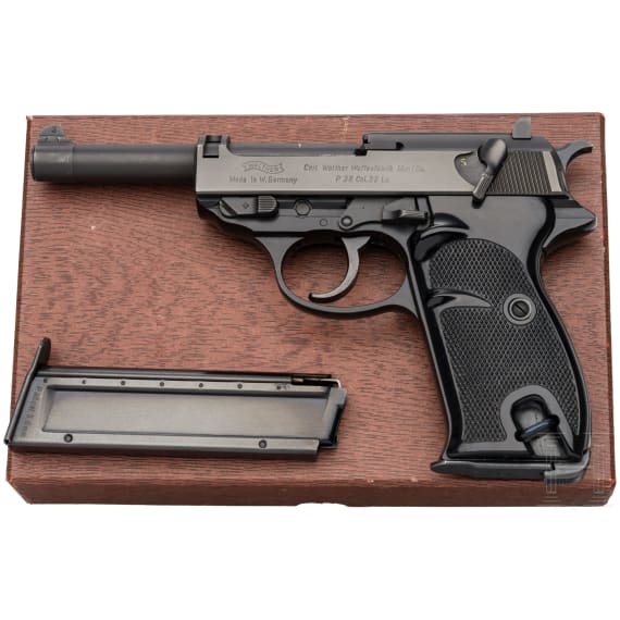 A Walther P38, .22lr, in box