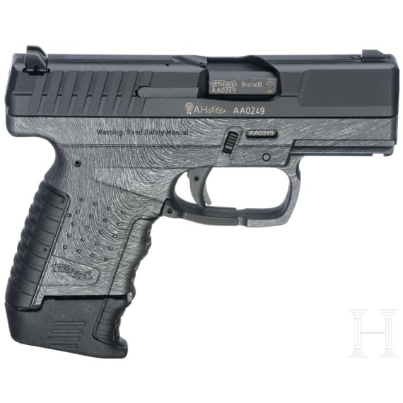 A Walther Mod. PPS, in case